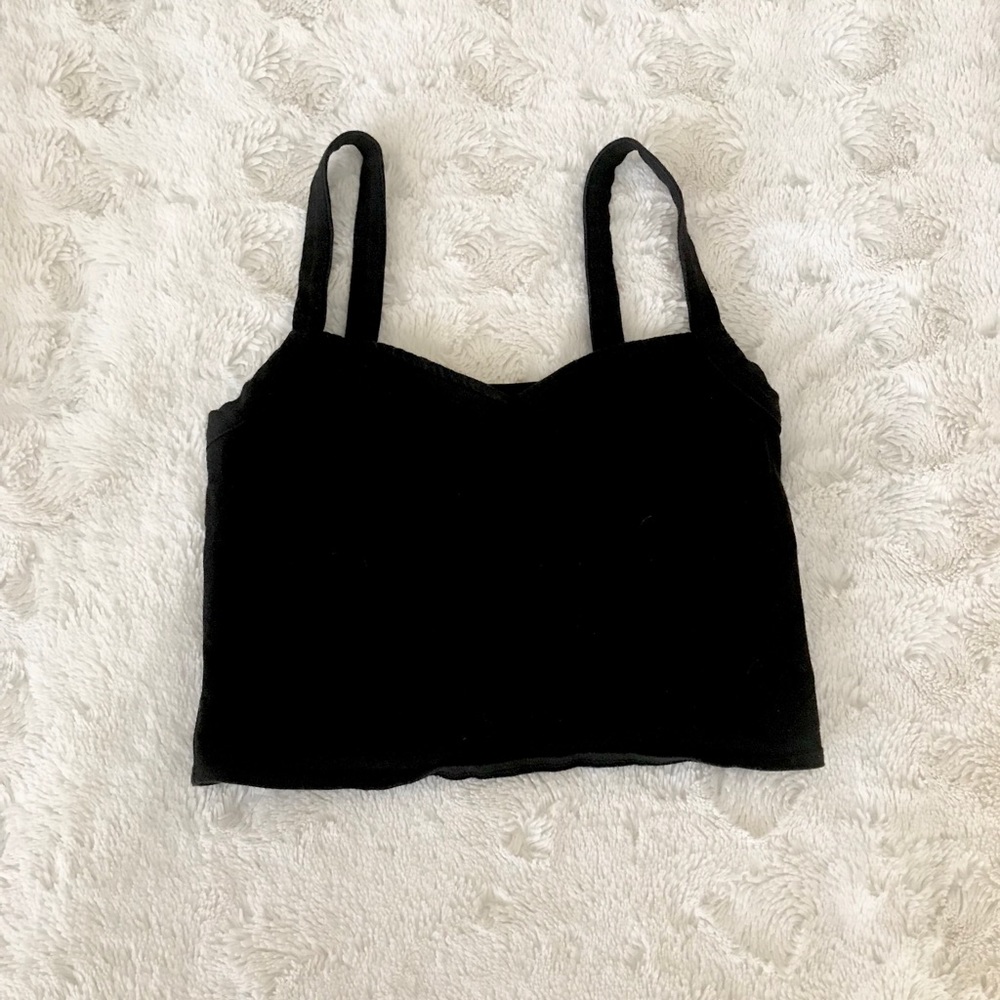 black crop top